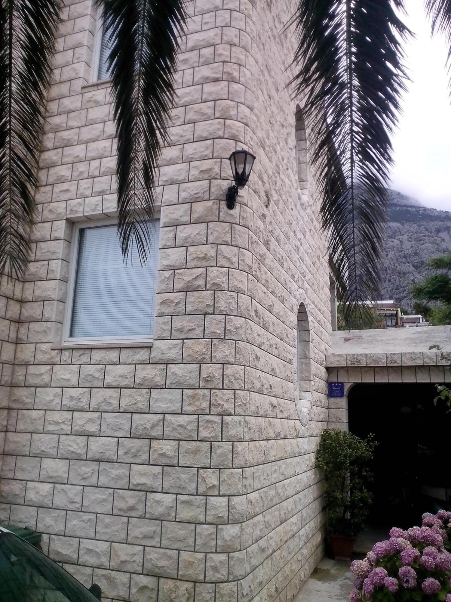 Guest house Family - Vranjes 3*